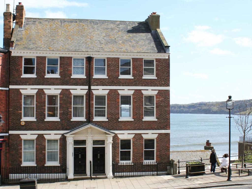 39 Eastborough - 3 bed