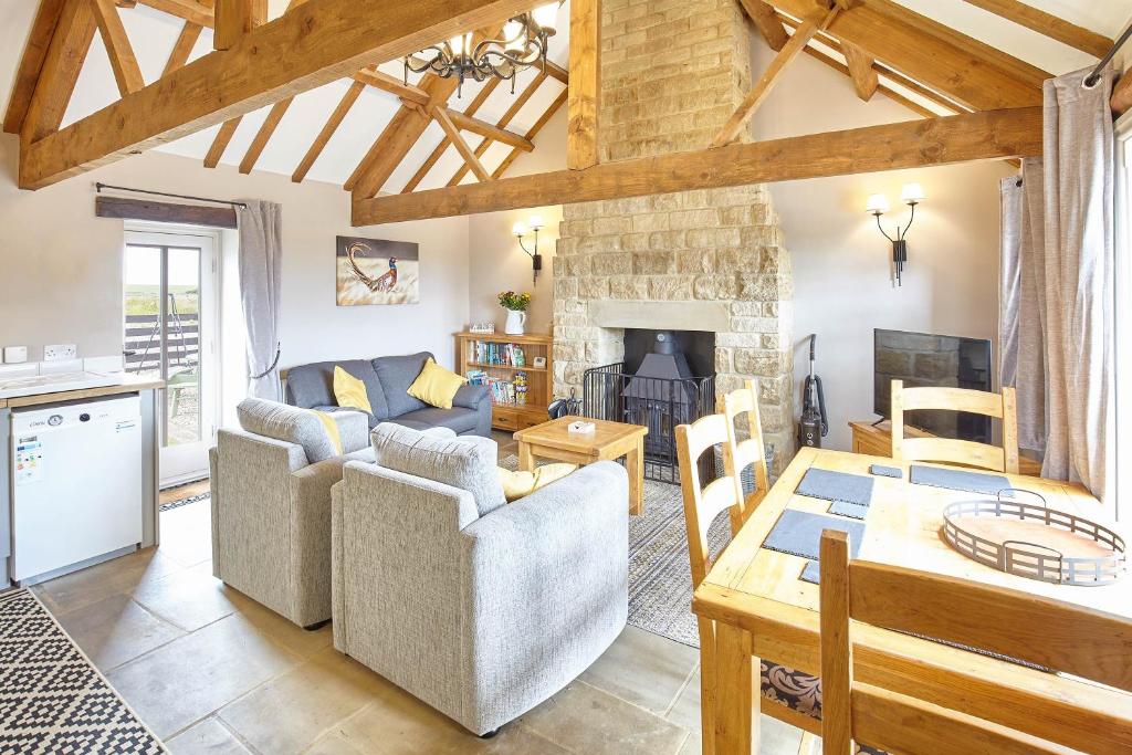 Host & Stay - Low Waupley Farm