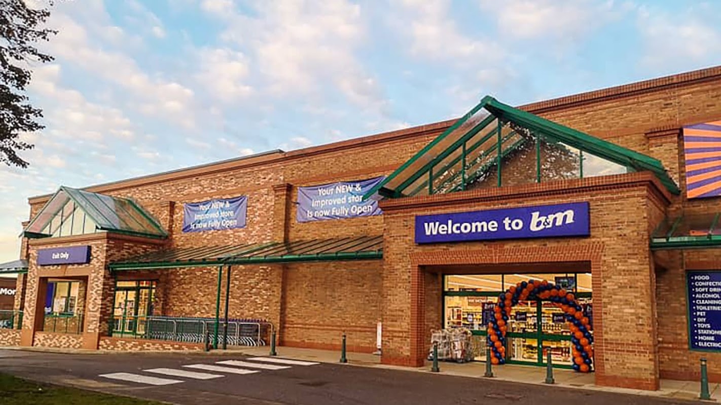 B&M Store