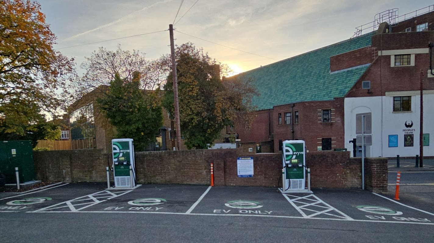 evyve Charging Station