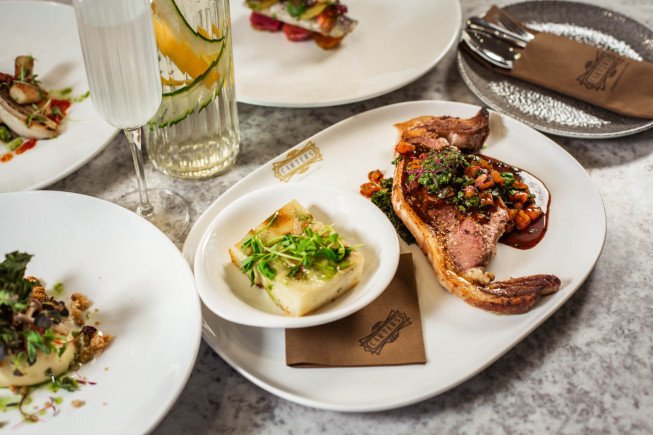 Carters Champagne bar & grill (DoubleTree by Hilton Harrogate Majestic Hotel and Spa)