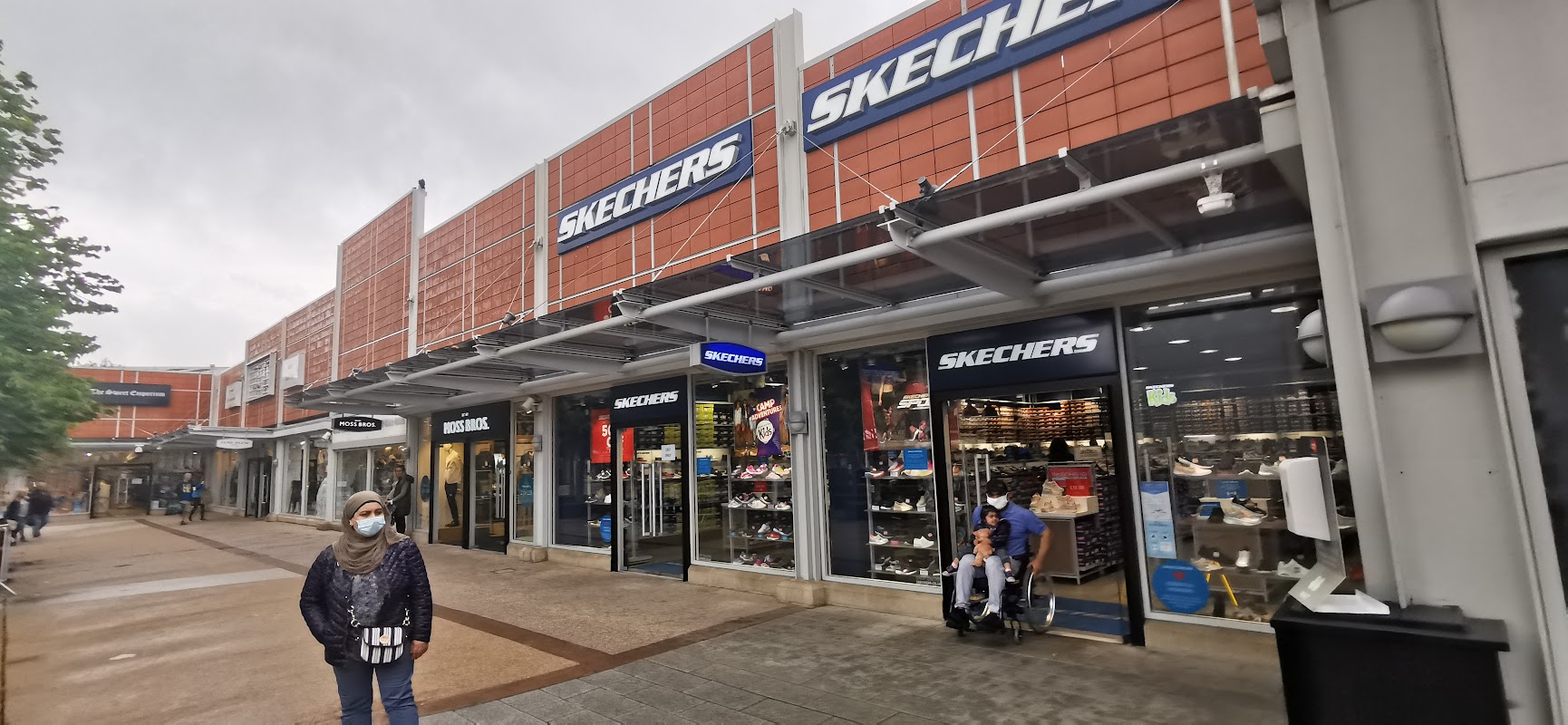 SKECHERS Factory Outlet