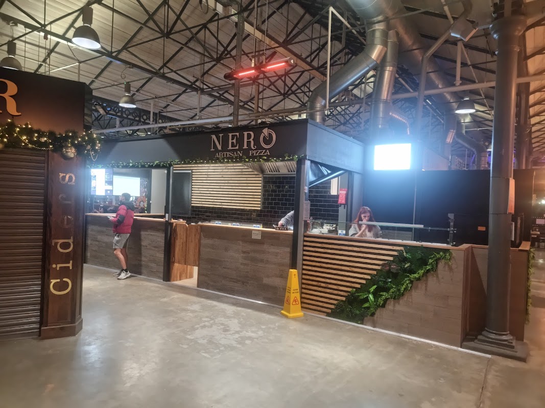 Nero Artisan Pizza
