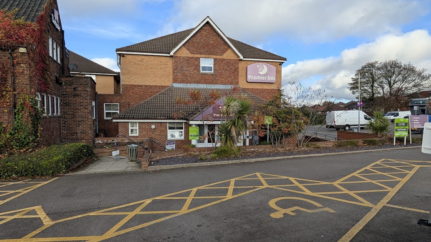 Premier Inn Rotherham East (M18/M1) hotel