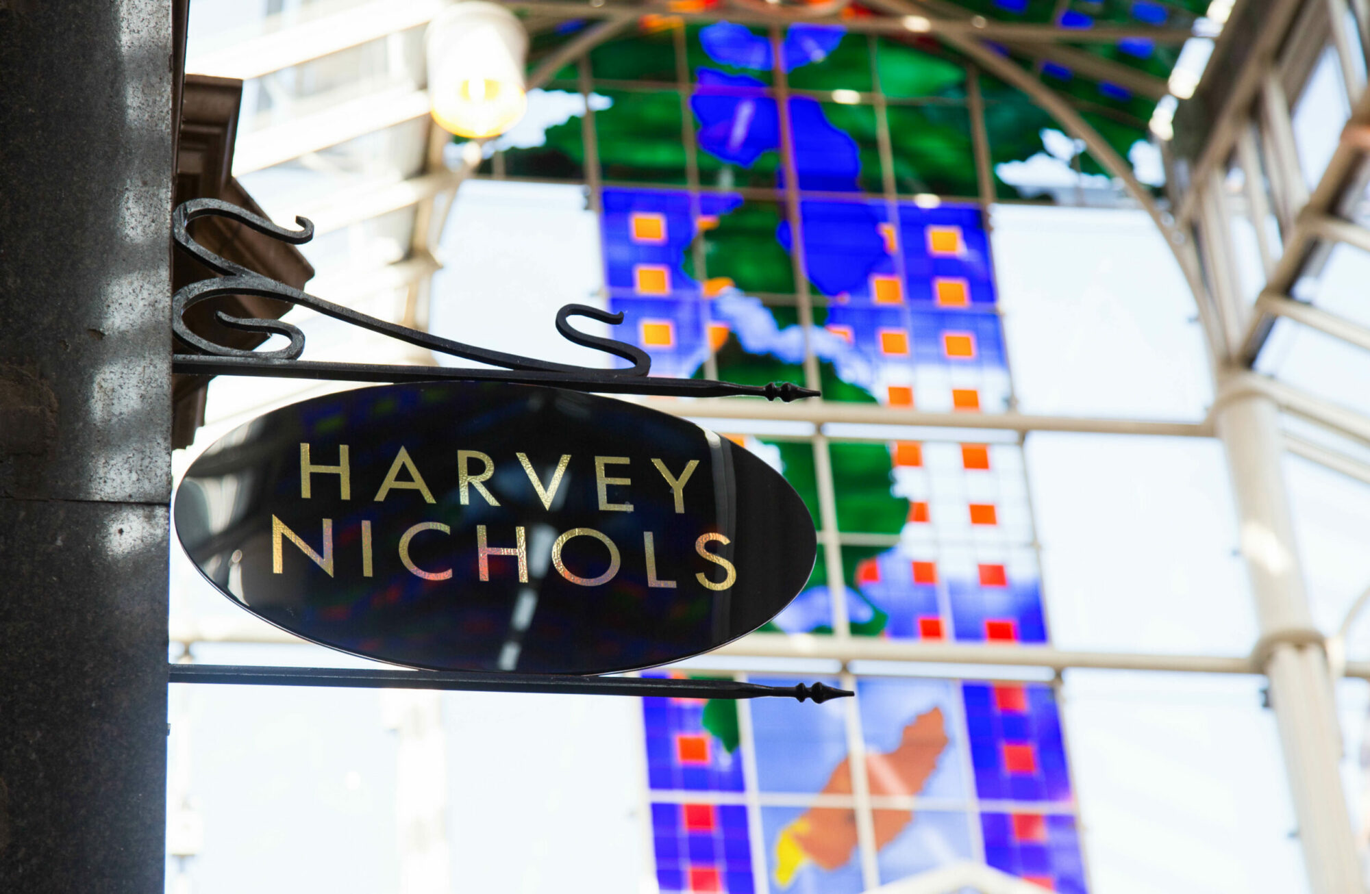 Harvey Nichols - Beauty, Fashion, Food & Wine