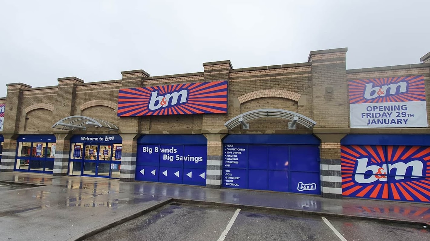 B&M Store