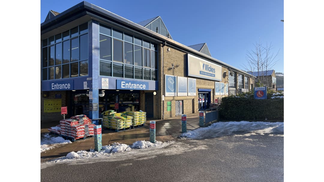 Wickes Halifax