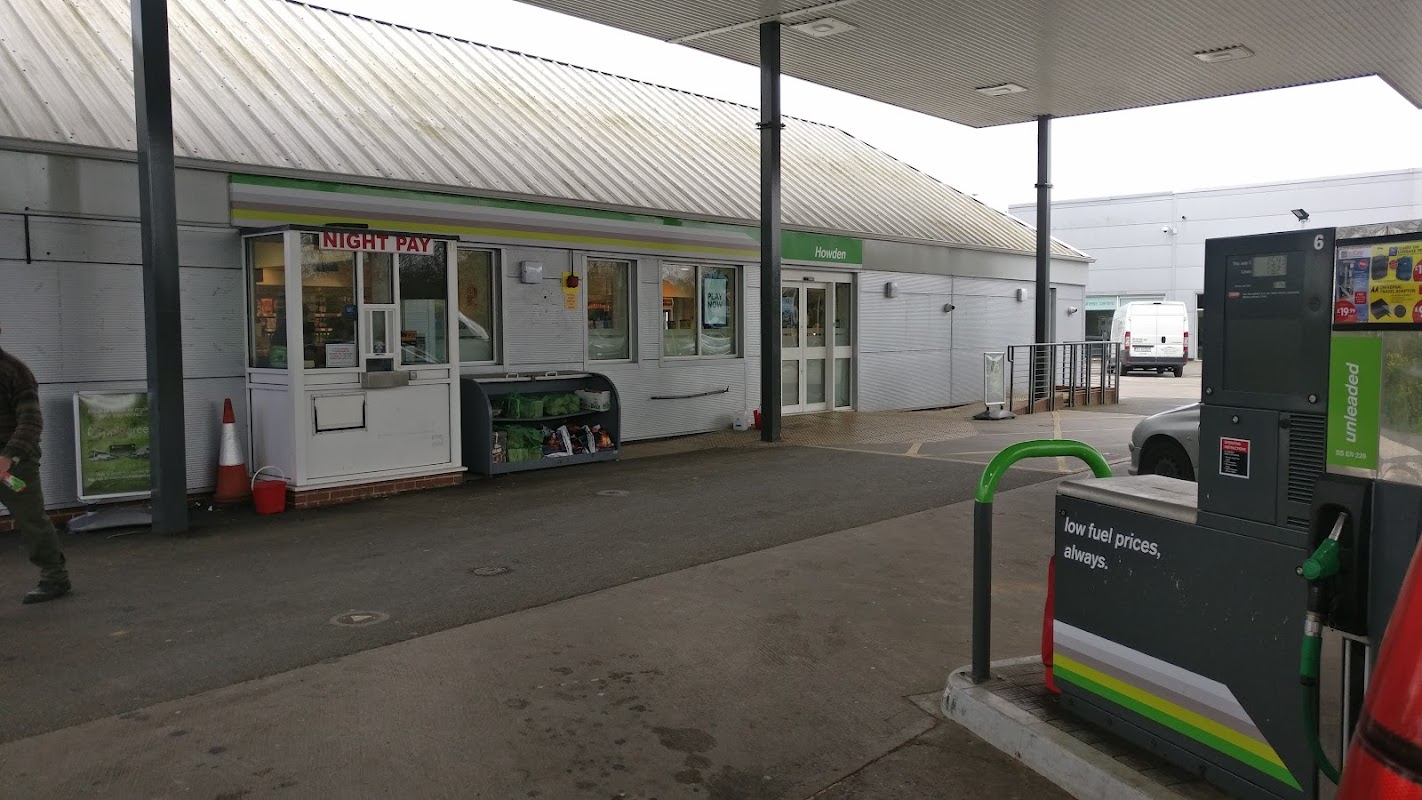 Applegreen Howden Services A614