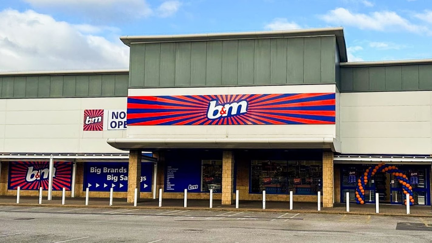 B&M Store