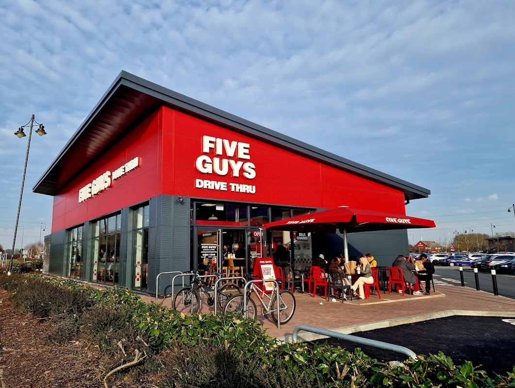 Five Guys Burgers and Fries Hull Kingswood - Drive Thru