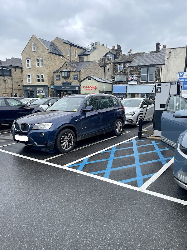 GeniePoint Charging Station