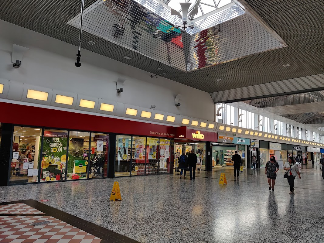 crossgates vape shop Crossgates Shopping Centre - A Shopping Centre In Killingbeck