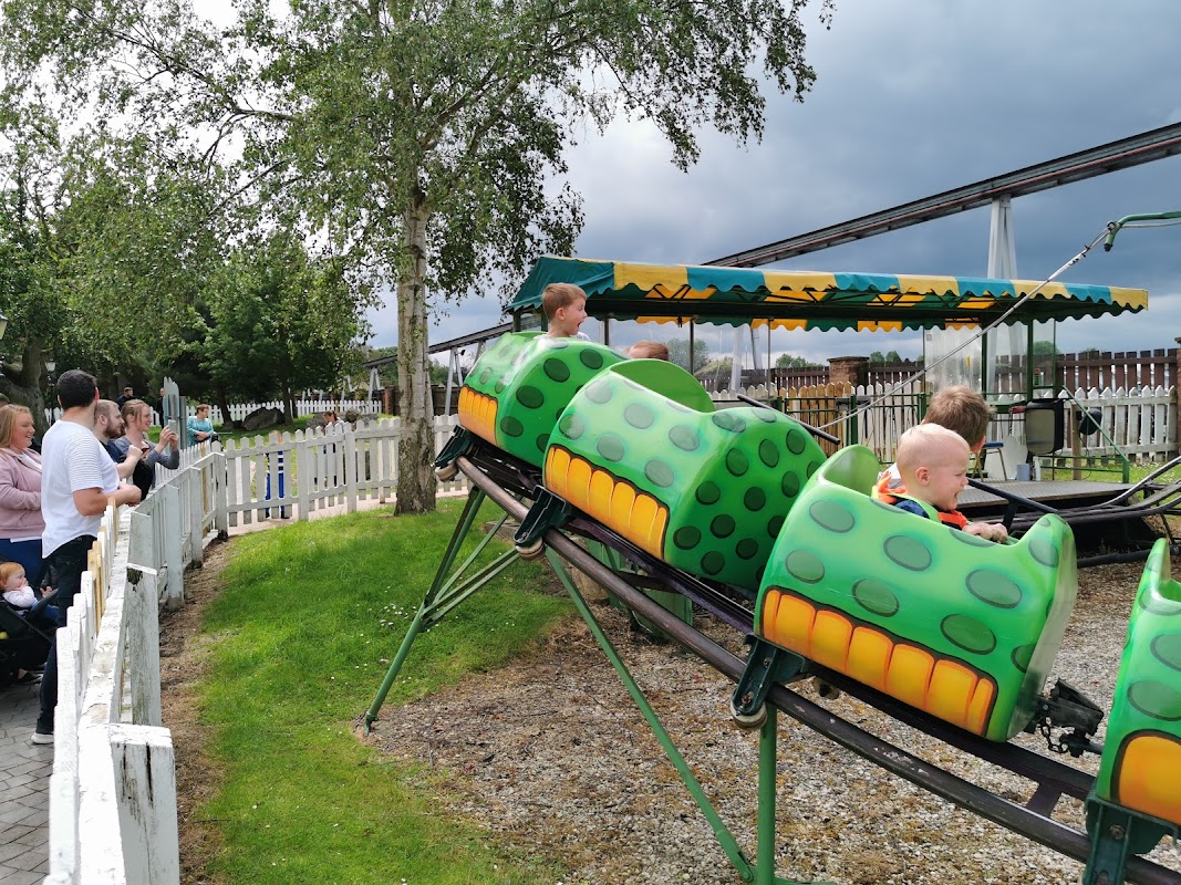 Flamingo Land Le Maple Grove Caravan Hire