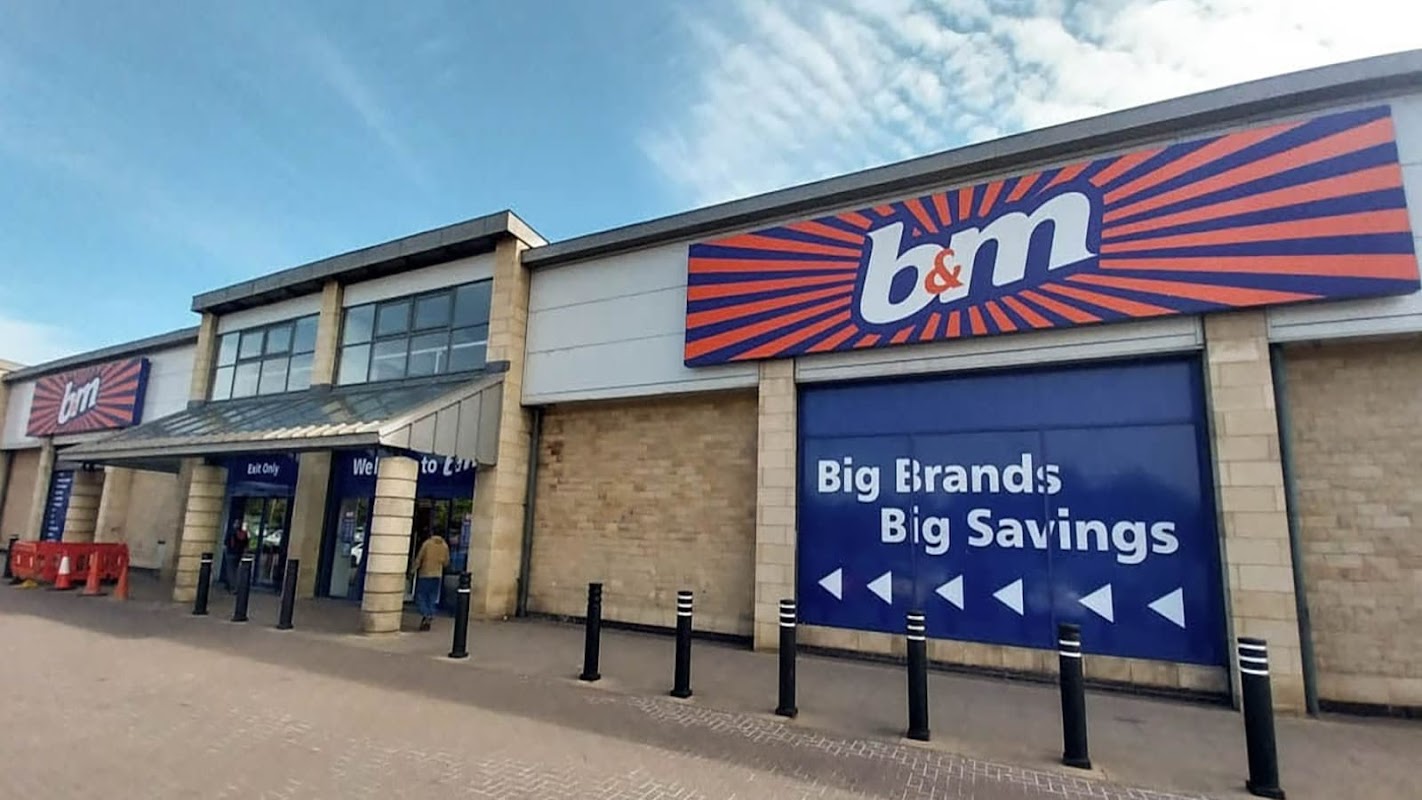 B&M Store
