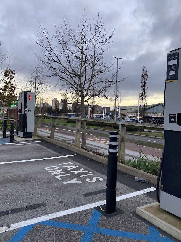 GeniePoint Charging Station