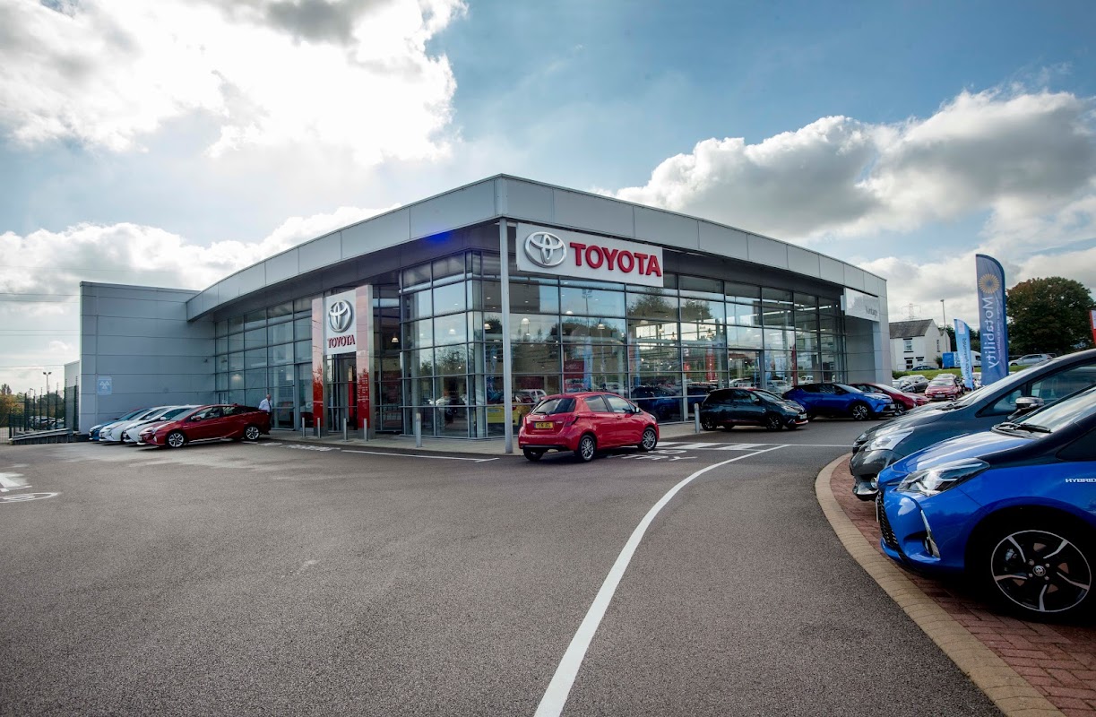 Vantage Toyota Wakefield