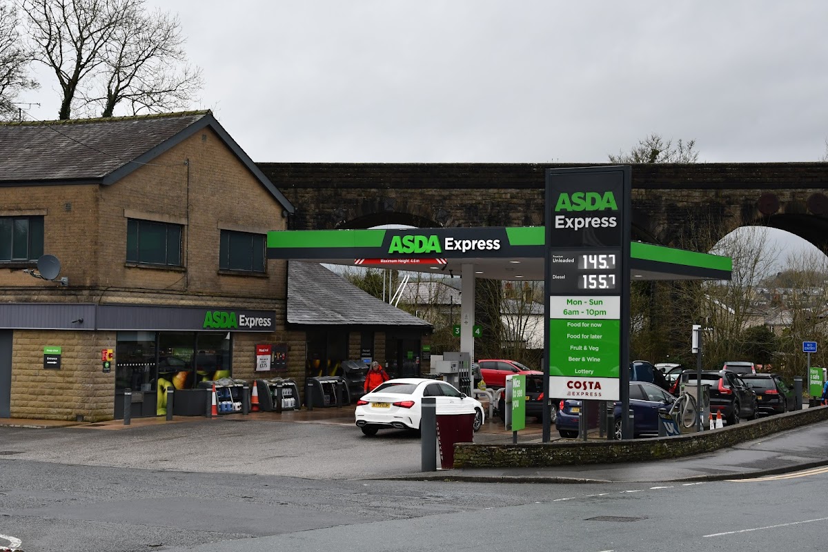 Asda Settle Express Petrol