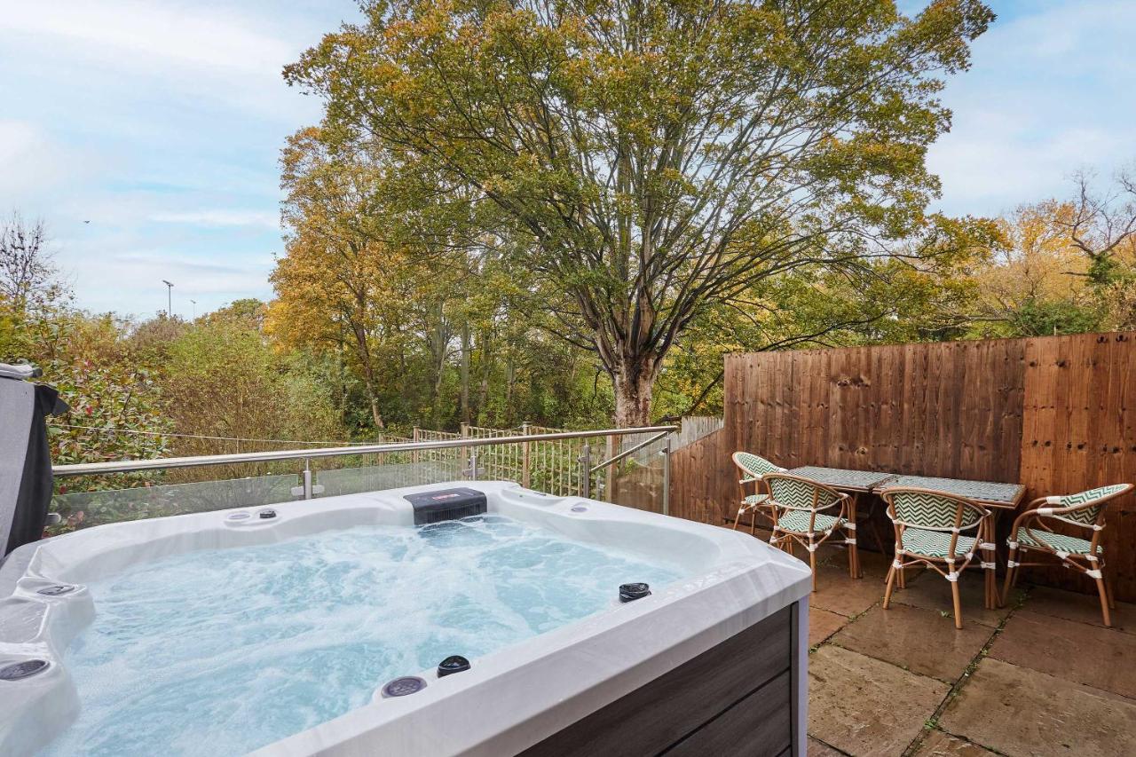 Host & Stay - Foss Court