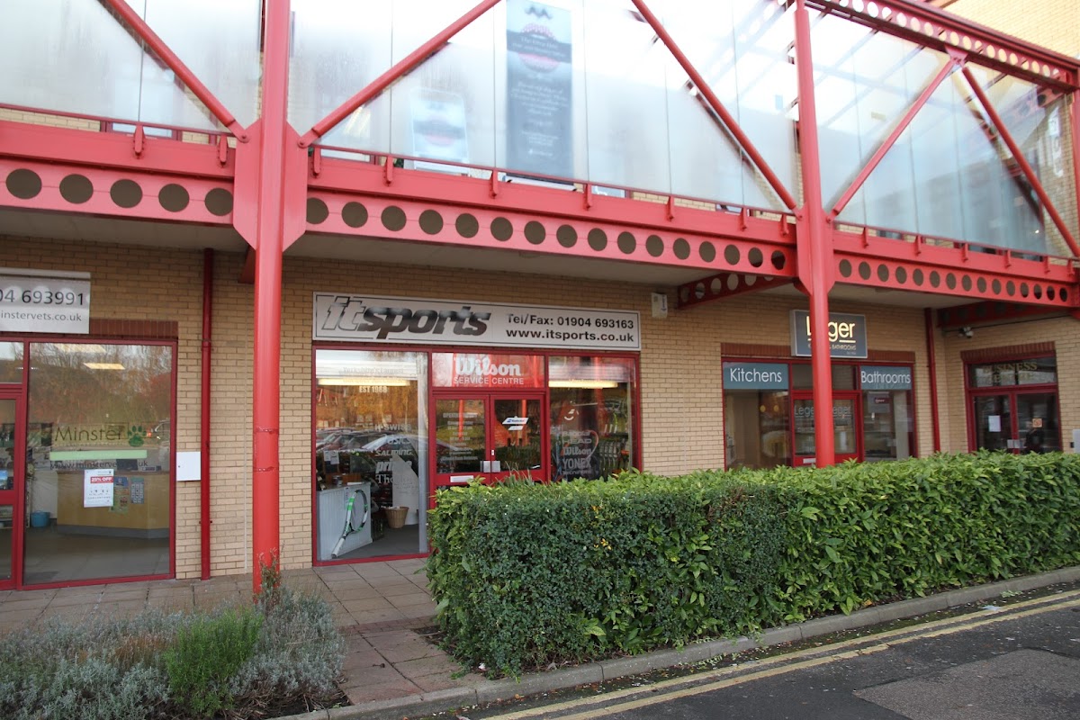 IT Sports The Racquet Specialists