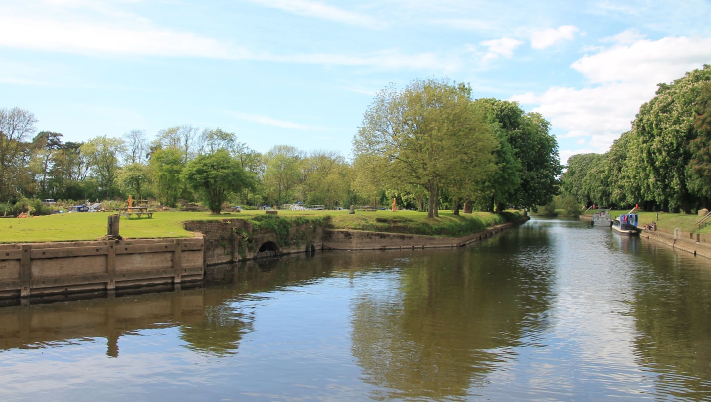 Walk: Naburn Locks