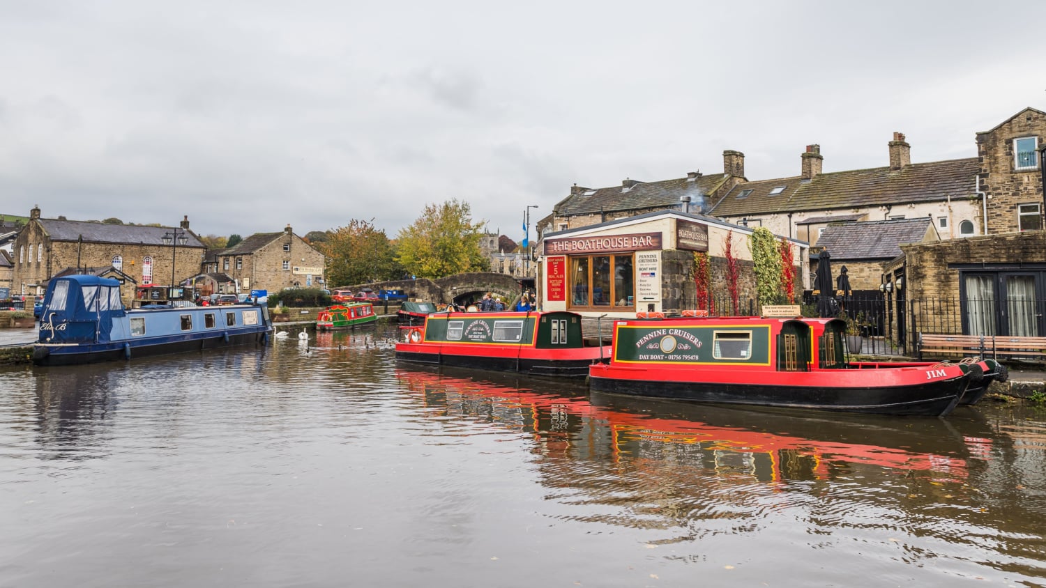 Walk: Springs Branch of the Leeds Liverpool Canal